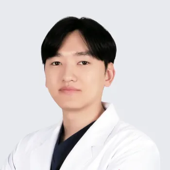 id Hospital - Medical Staff - Kyoung Won, Lee