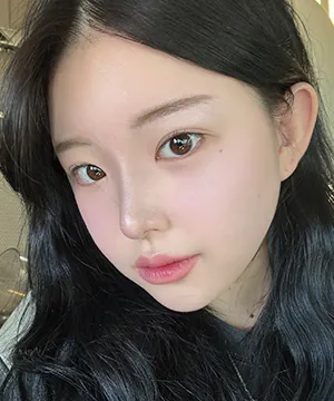 id Hospital - Real Selfies - Ava - 3
